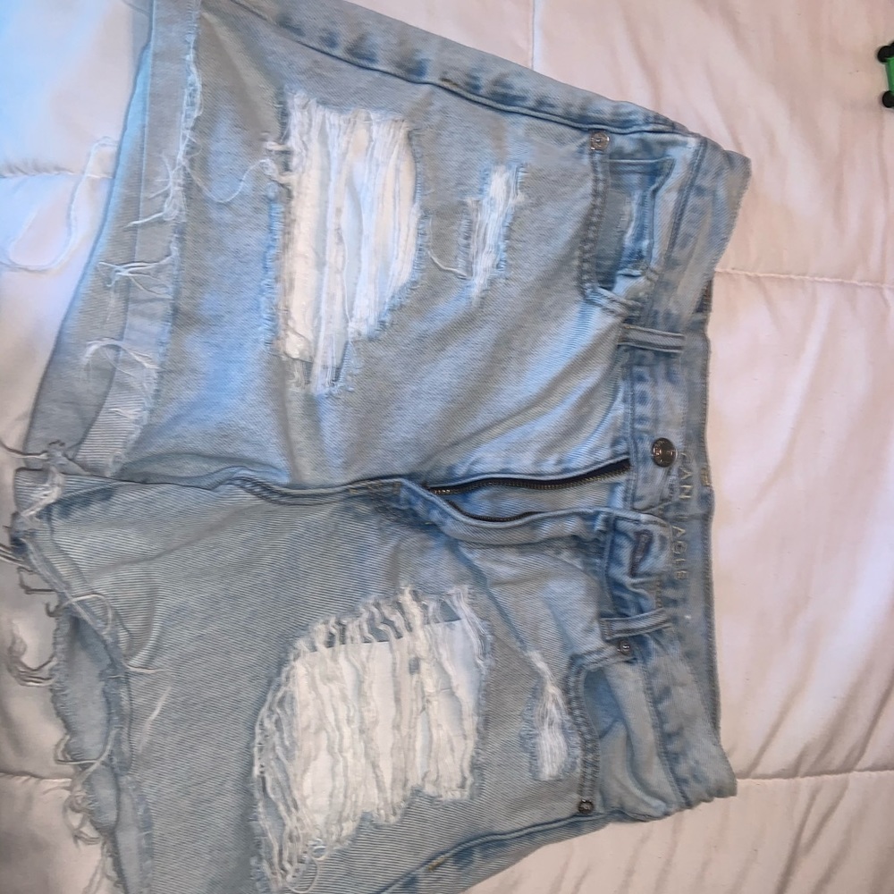 American Eagle ripped, jean shorts